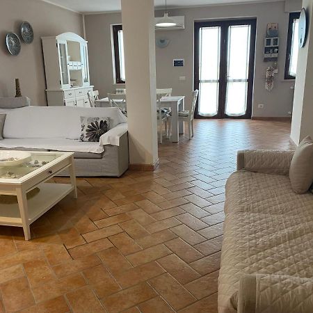 Agriturismo Colle D' Oro Pescia Romana Kültér fotó