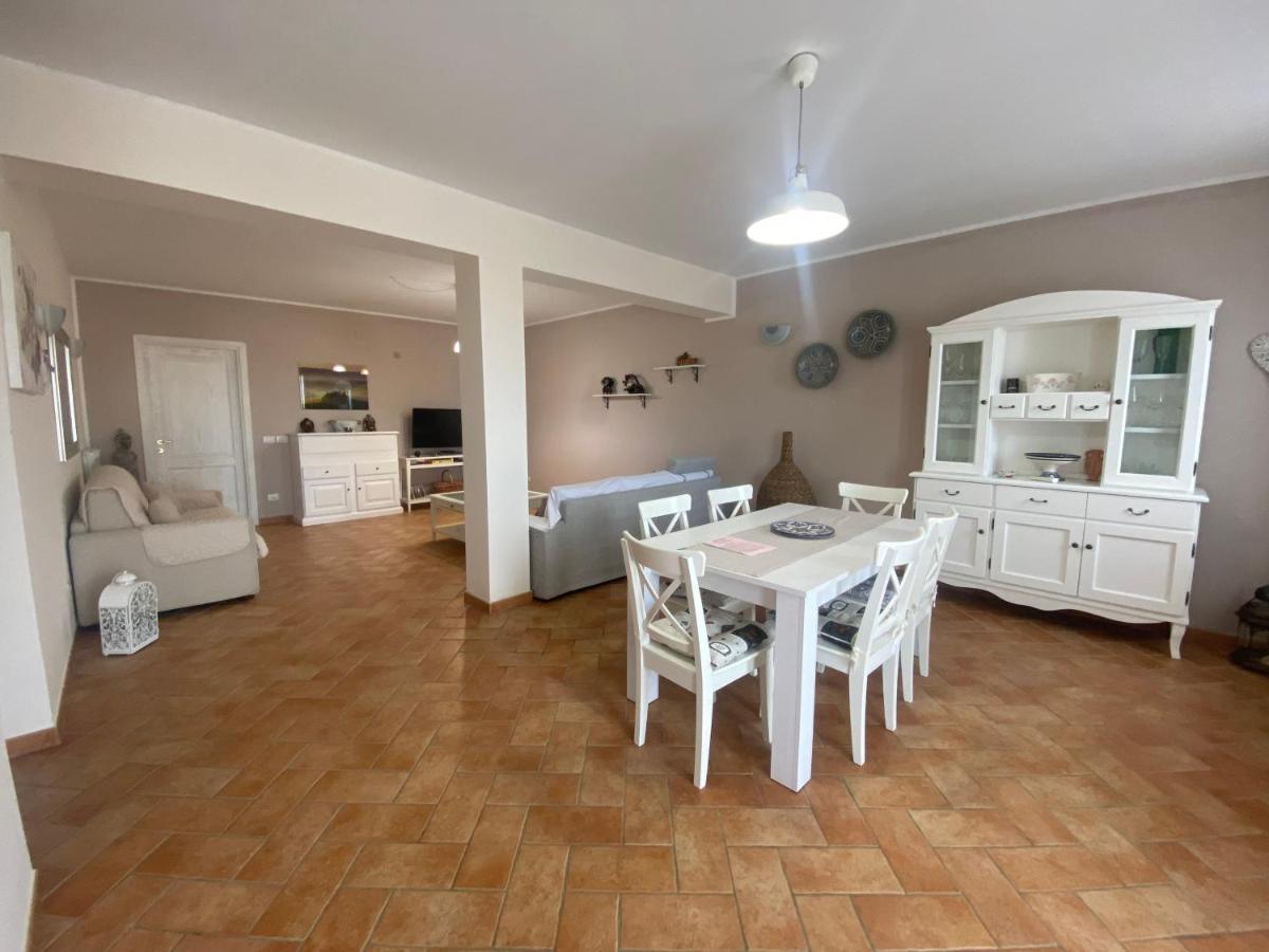 Agriturismo Colle D' Oro Pescia Romana Kültér fotó