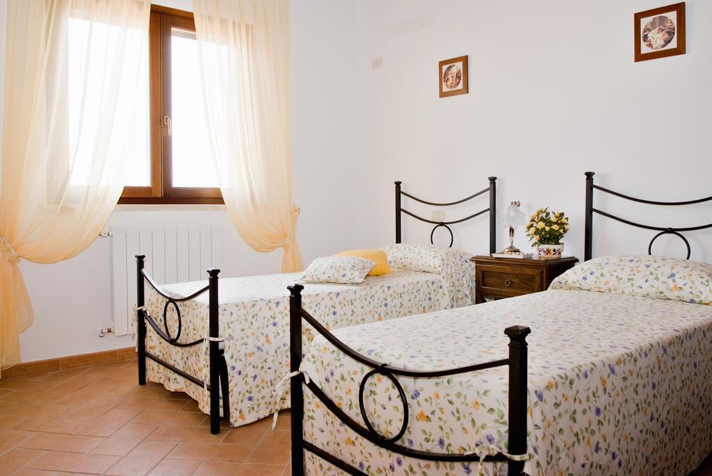 Agriturismo Colle D' Oro Pescia Romana Szoba fotó