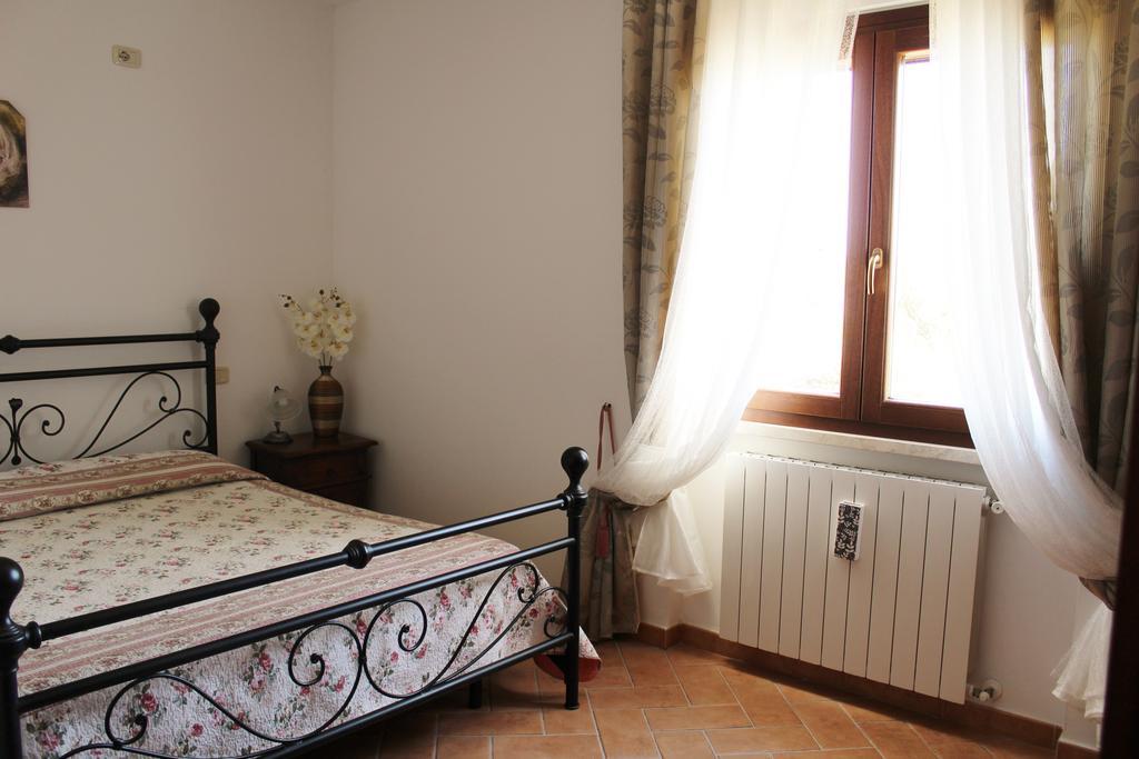 Agriturismo Colle D' Oro Pescia Romana Kültér fotó