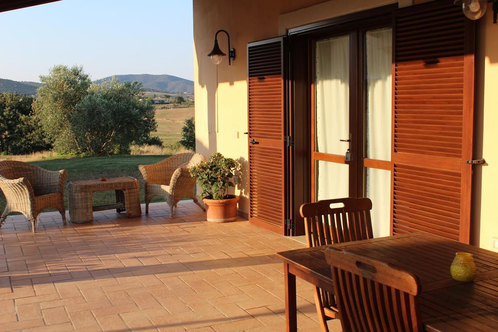 Agriturismo Colle D' Oro Pescia Romana Kültér fotó