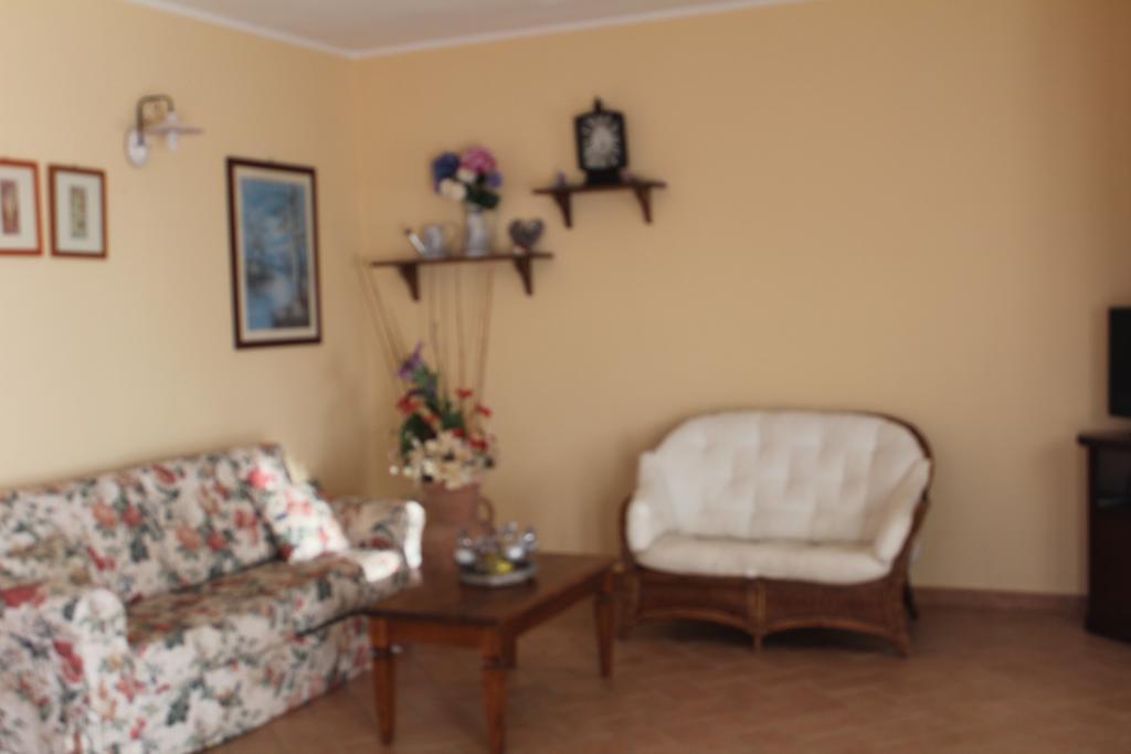 Agriturismo Colle D' Oro Pescia Romana Kültér fotó
