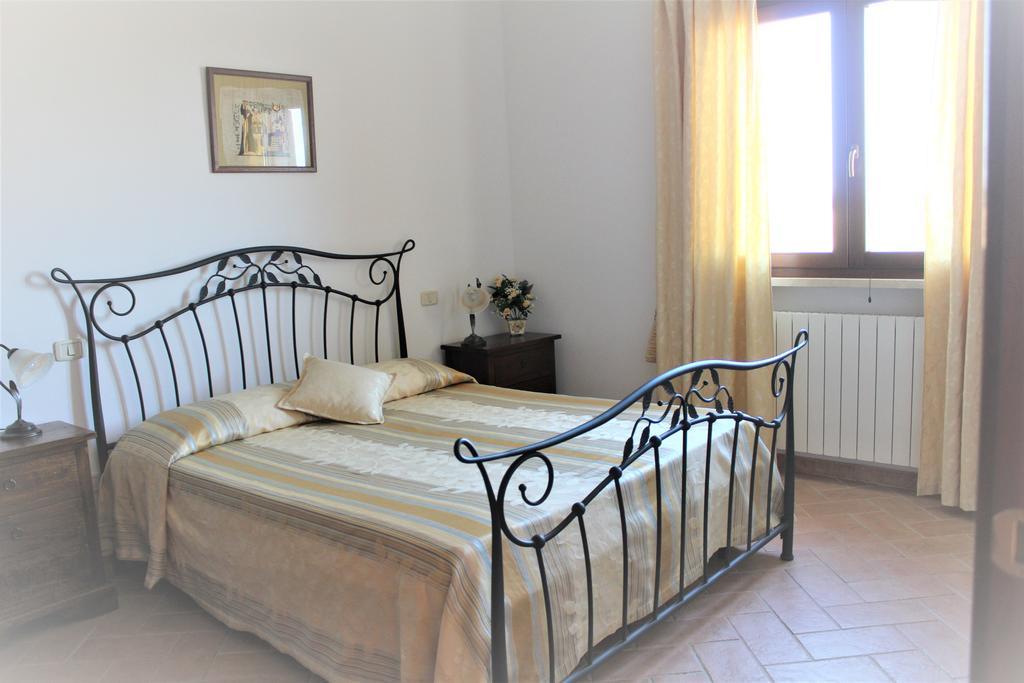 Agriturismo Colle D' Oro Pescia Romana Kültér fotó